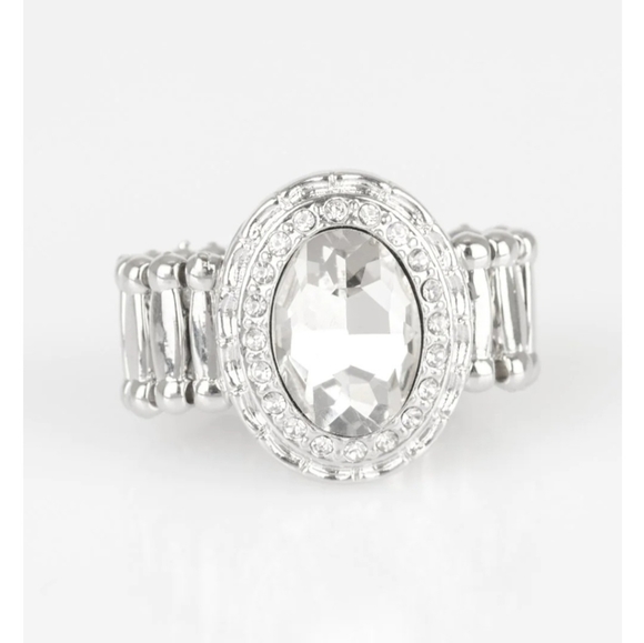 paparazzi Jewelry - Fiercely Flawless Ring Stretchy NWT SALE  💍 😇